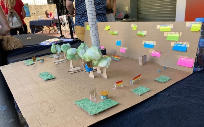 Maqueta de la plaça de la Infància elaborada pels nens i nenes del Consell | Helena Molist